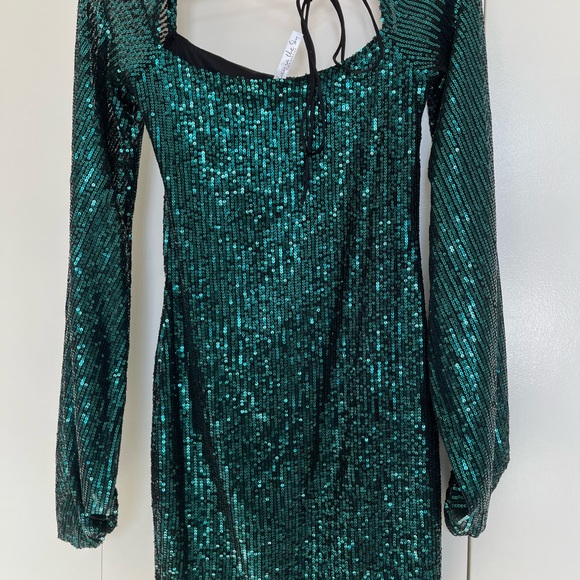 Emerald green formal dress - Picture 6 of 6